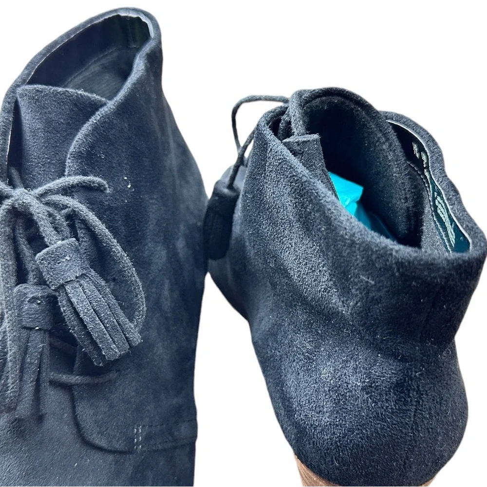 Dr. Scholl's Women's Navy Suede Ankle Booties